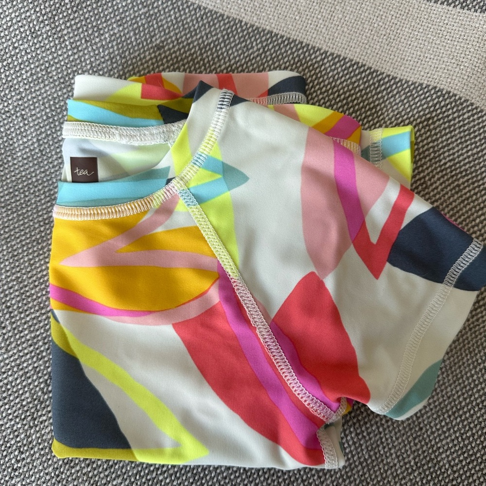 TEA Collection Short Sleeved Rashguard